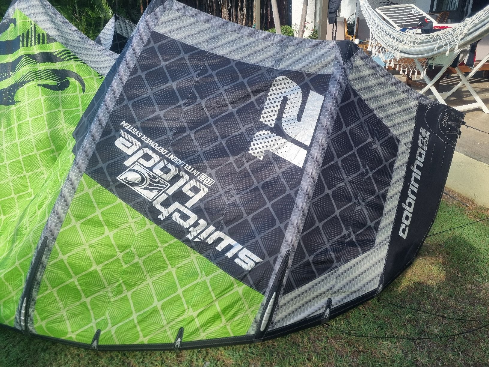 Aquilone: Cabrinha Switchblade 12qm Kitesurf Set mit Trapez, Pumpe, .. – Usato da Wünnewil venduto da Utan8 6