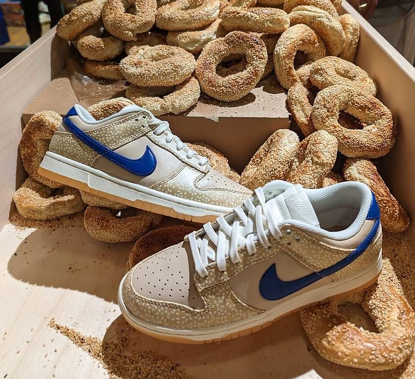 Herrenschuhe: NIKE Dunk low Premium Montreal Bagel – Gebraucht aus Bichelsee von hubraum_
