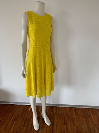 AKRIS: Neues strahlend gelbes Kleid inklusive Unterkleid, 36
