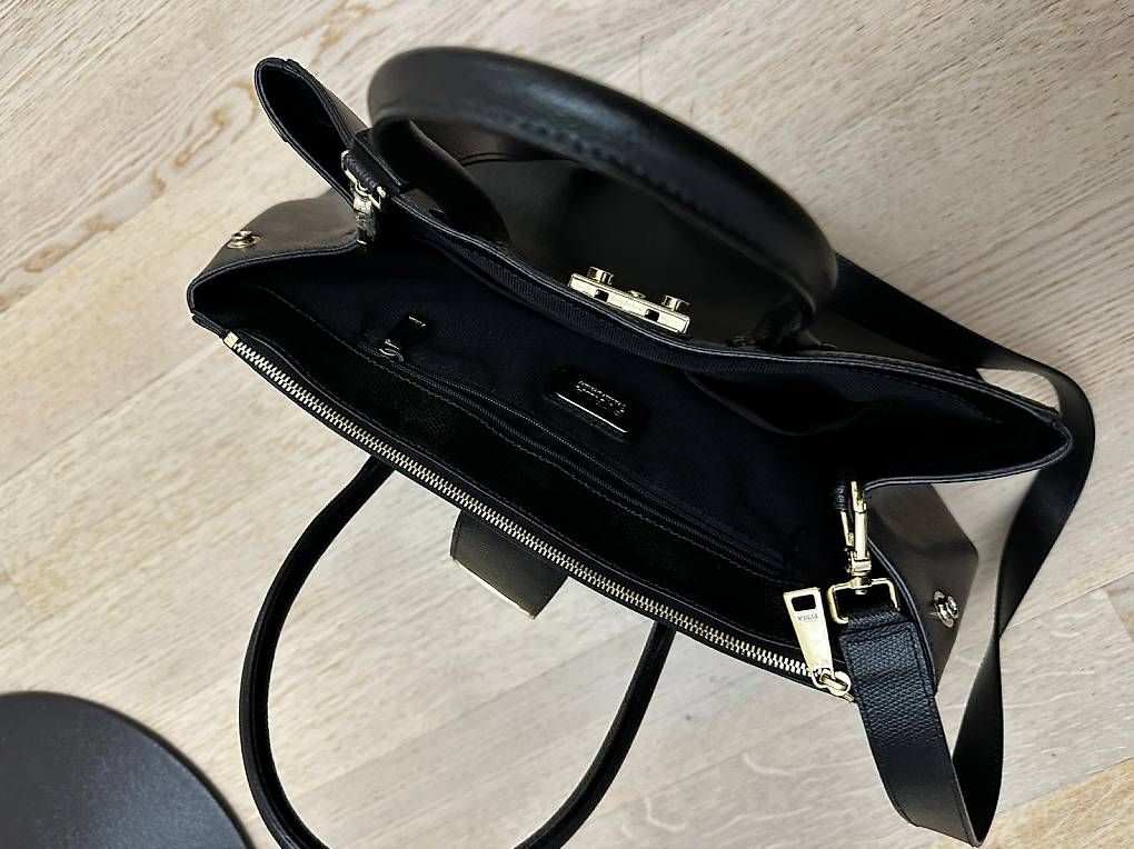Borse da donna: Furla Handtasche Metropolis L schwarz  – Usato da Winterthur venduto da trading_ 1