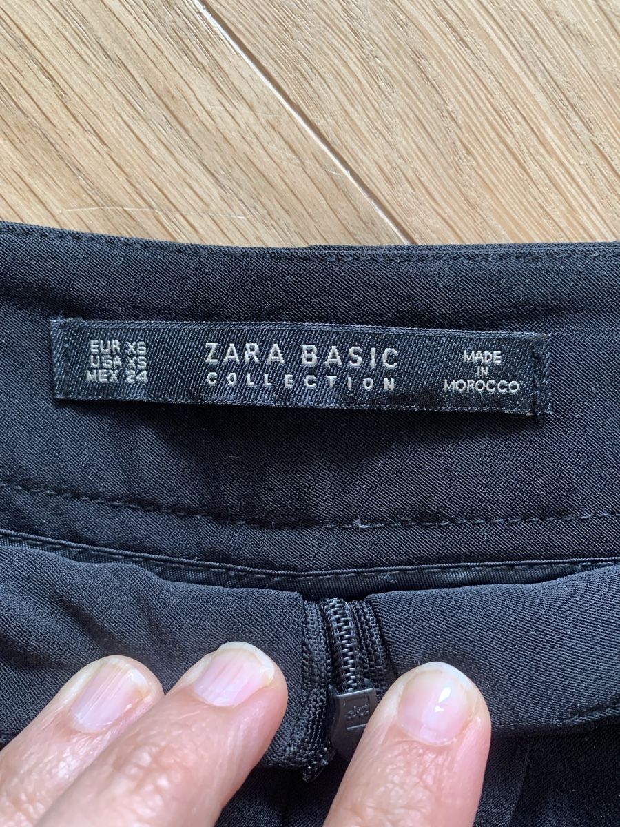 Zara Pantaloni: ZARA black plated elegant short XS/S – Usato da Zürich venduto da Angela_Fashion_Lover 5