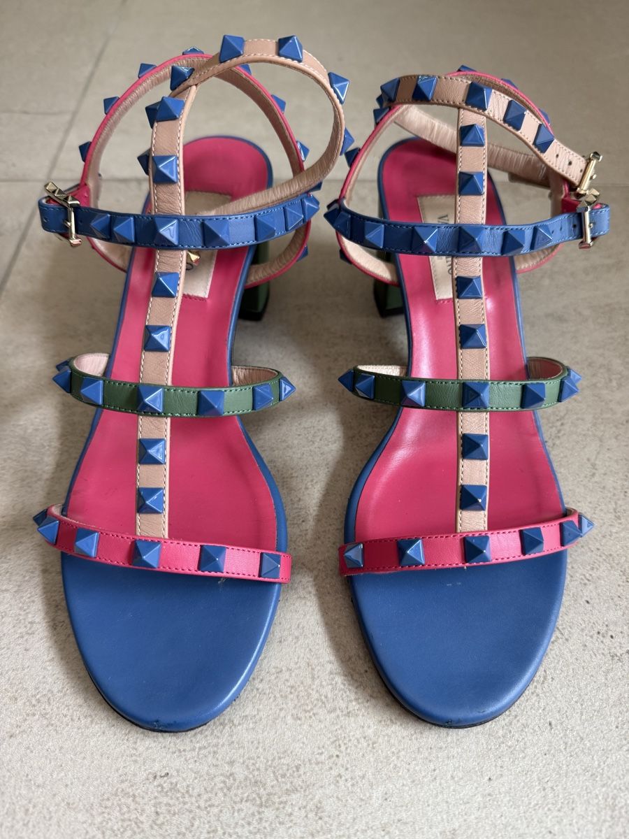 Valentino Damenschuhe: Valentino Rockstud sandals size 37 – Neu (gemäss Beschreibung) aus Cologny von sab_xh7v