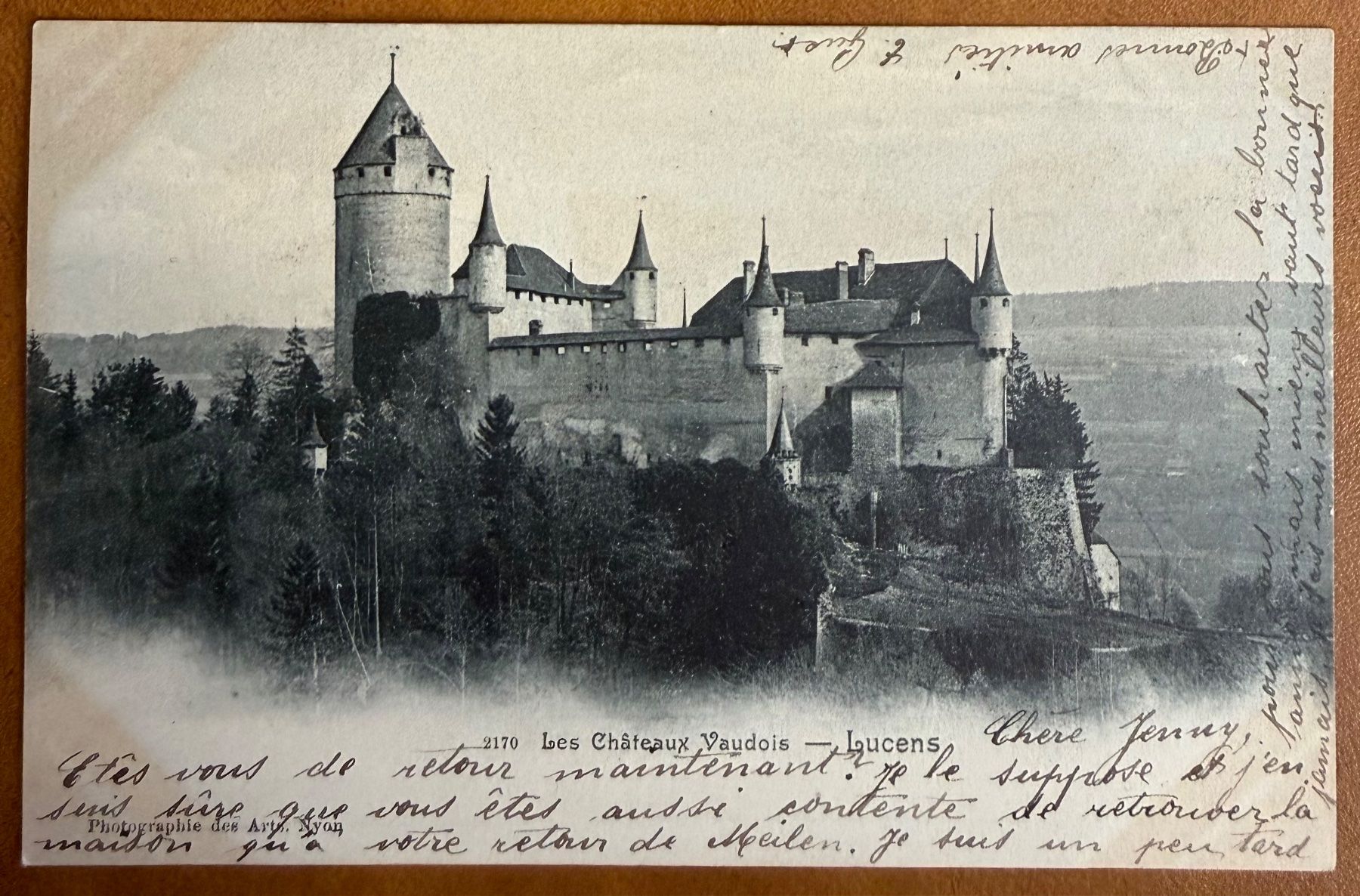 Cartoline postali: Lucens - Le Château vers 1900 – Usato da Lutry venduto da Ediego