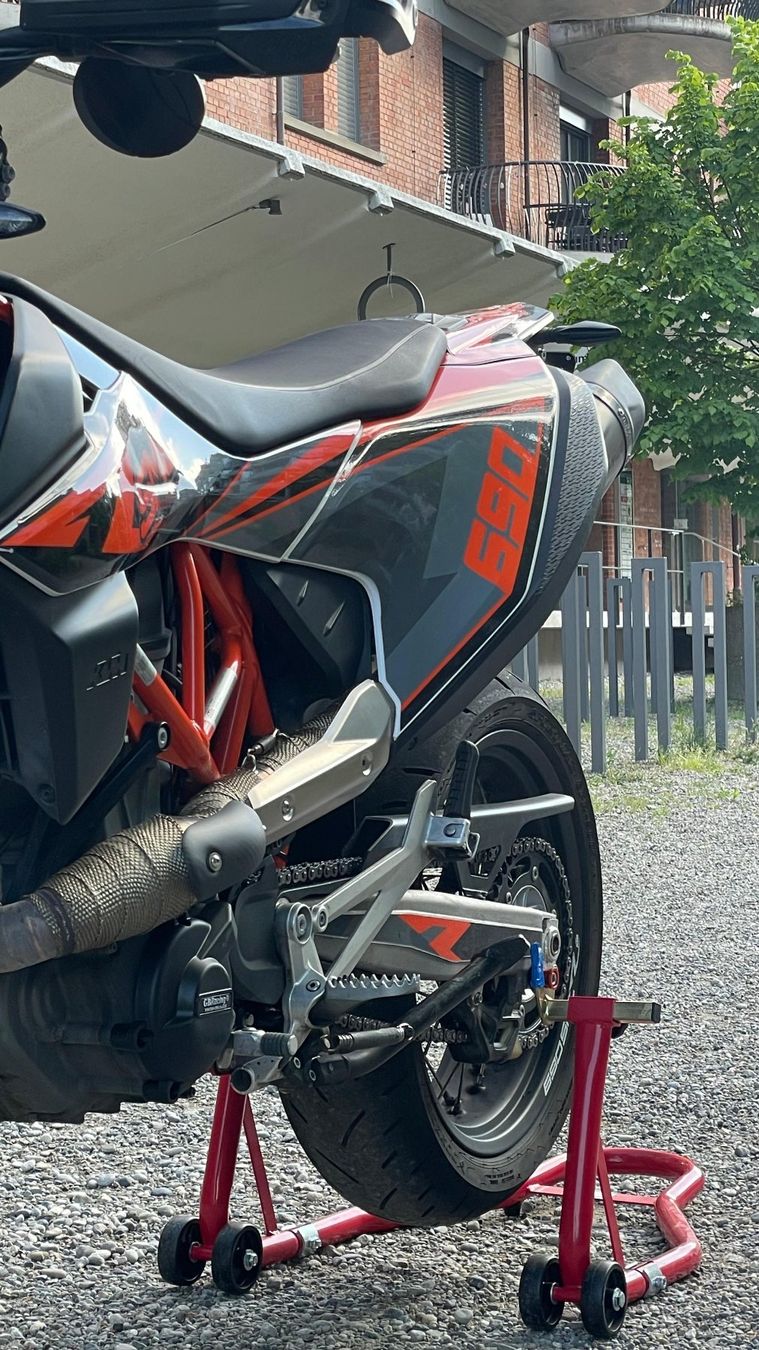KTM Strada: KTM 690 SMCR 2019 - 55kW – Usato da Zürich venduto da jam_2lrx 5