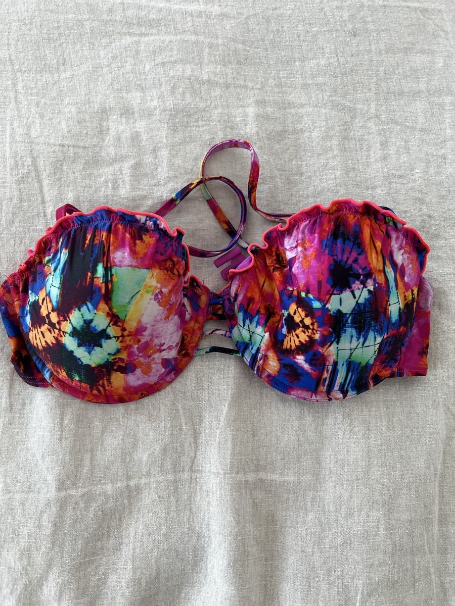 Badekleider & Bikinis: Bikini Oberteil Beldona – Neu und originalverpackt aus Rorschach von lvi_p29s