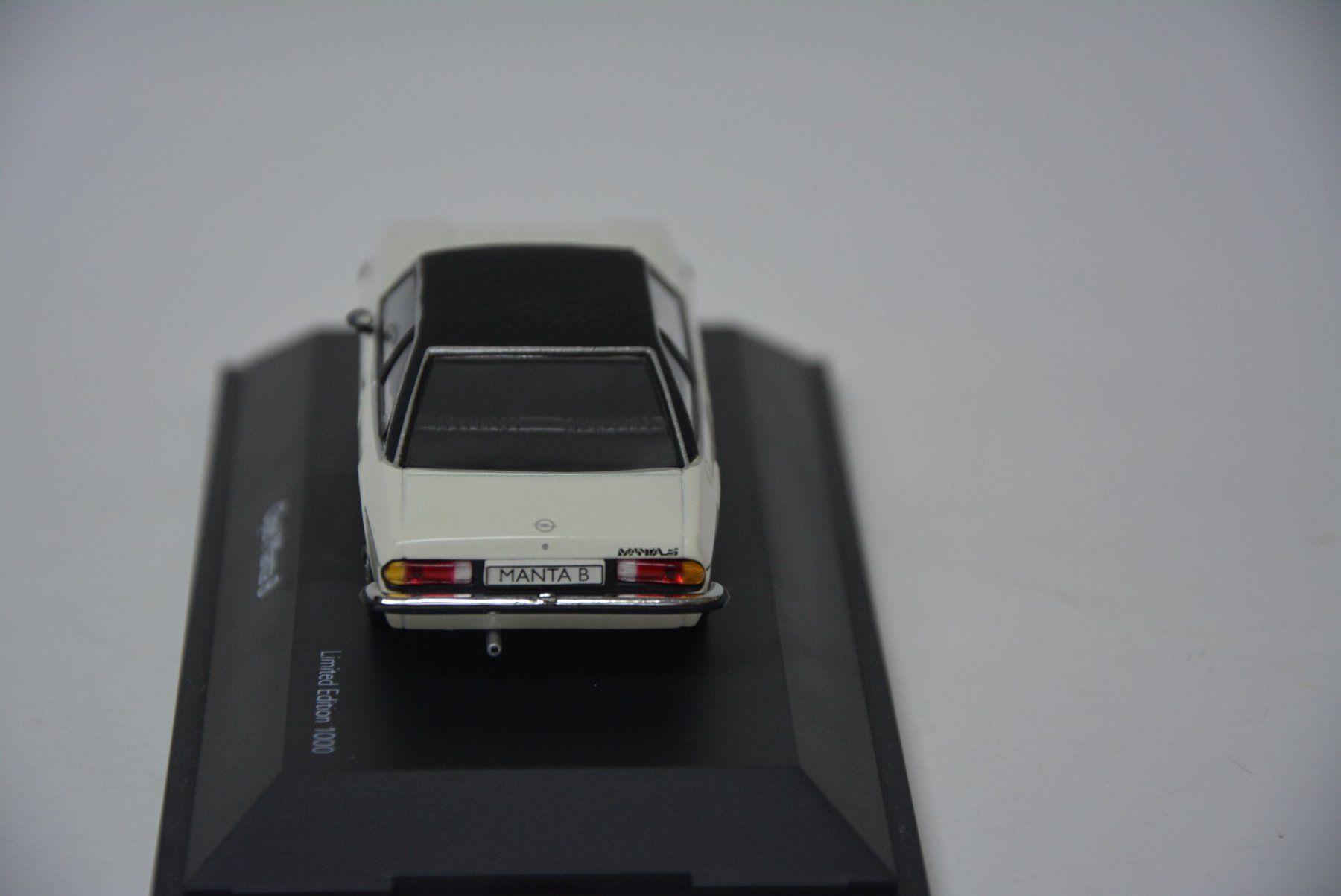 Opel Modellini d'auto: Opel Manta B ,  Schuco , 1:43 – Nuovo e nell'imballaggio originale da Goldach venduto da Feivel9 7