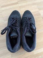 Nike Air Max Sneaker schwarz Grösse 44 gebrauchter Zustand