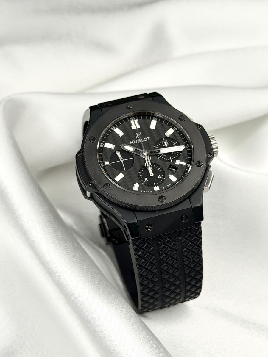Hublot Uhren: Hublot Big Bang Original Ceramic "Black Magic" Full Set – Gebraucht aus Nyon von Lunas_Watches 1
