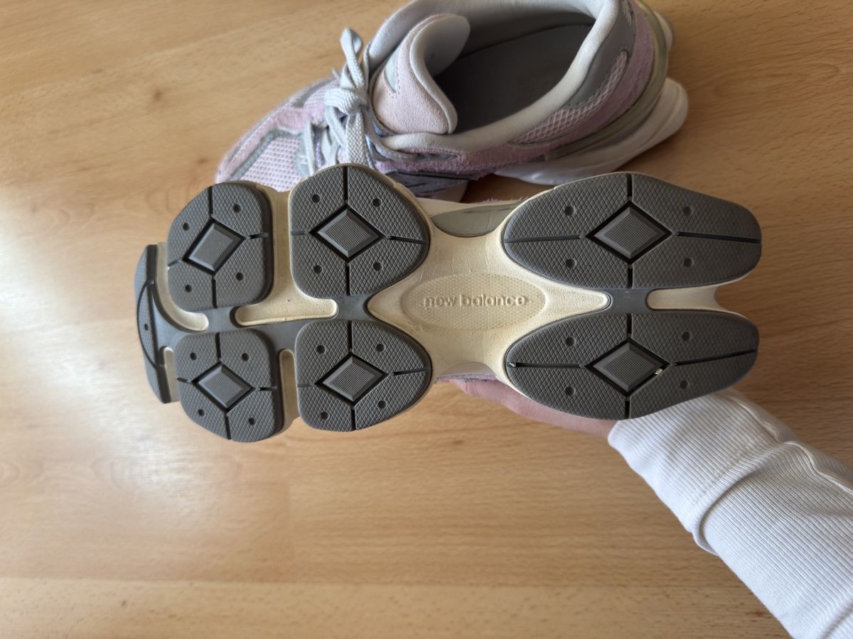 New Balance Scarpe da donna: NEW BALANCE 9060 DECEMBER SKY – Nuovo (secondo la descrizione) da Niederscherli venduto da Sahara__ 1