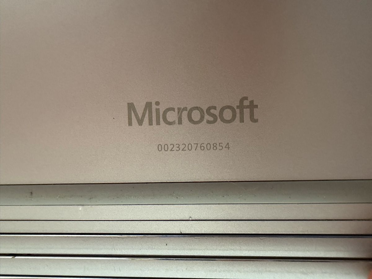 Microsoft Notebook: Microsoft Surface Book Laptop inkl Dockingstation defekt – Usato da Zürich venduto da Zvijerka 6