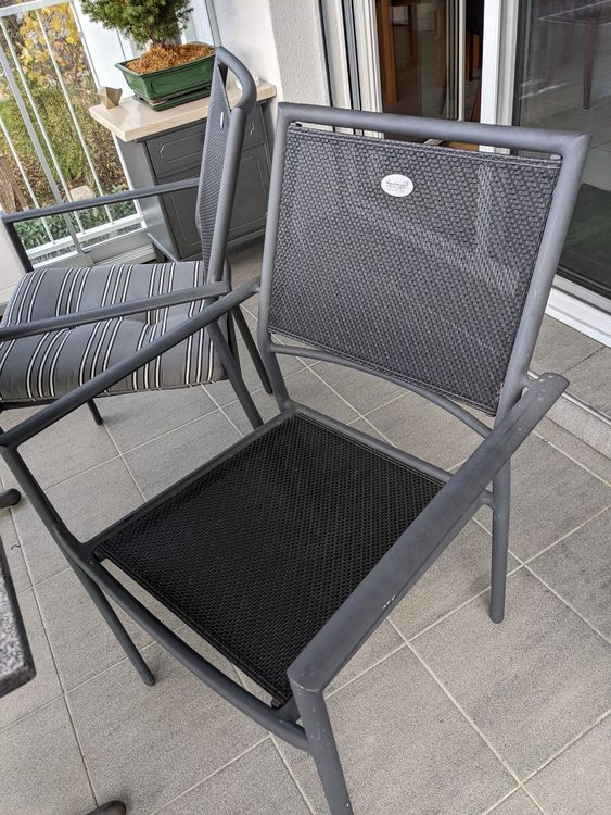 4 Gartenstühle Balkonstühle Hartmann + neuere Sitzkissen Kaufen auf