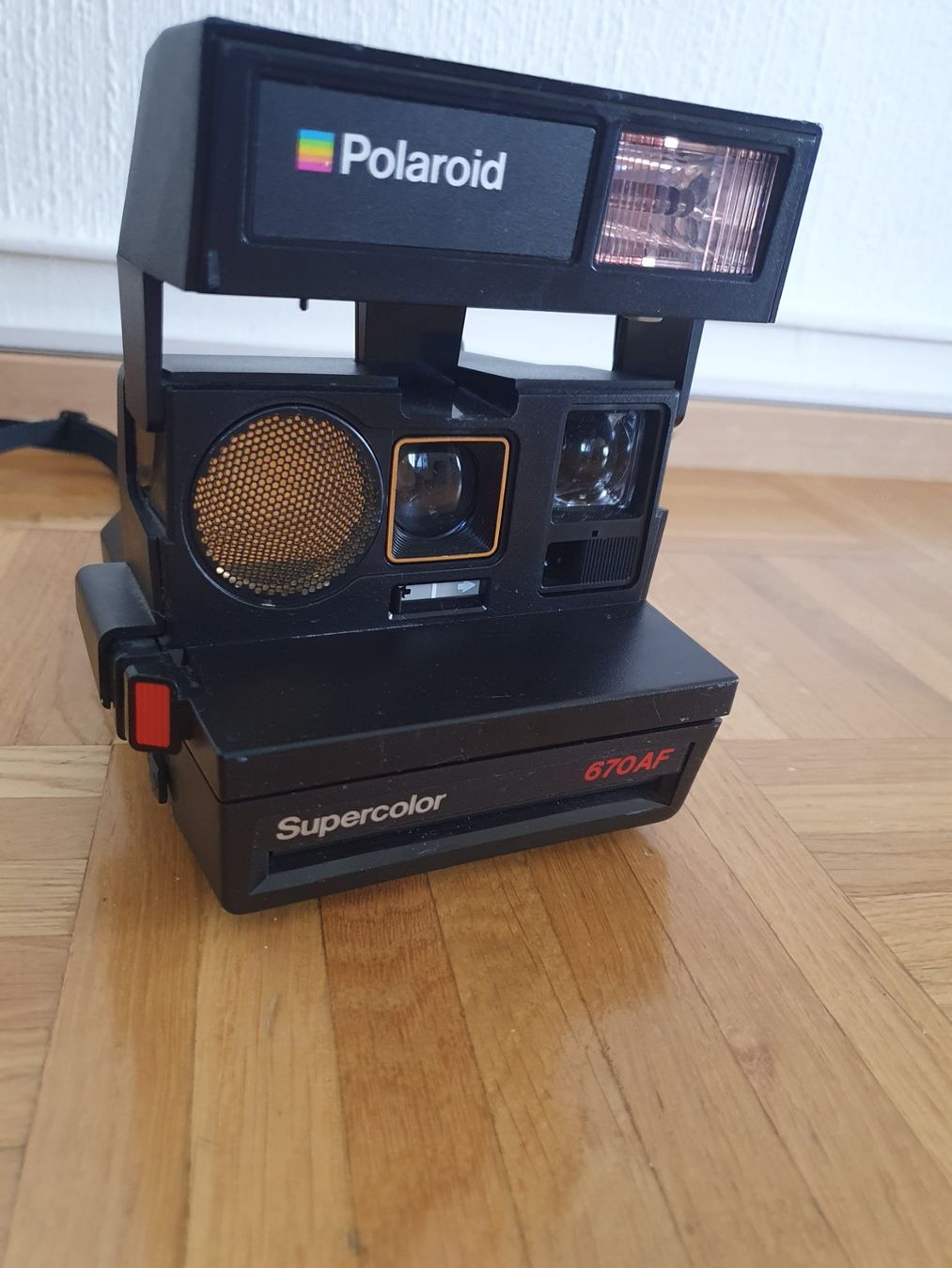 Polaroid Fotocamera: Polaroid instantané - noir déffectieux – Difettoso da Prilly venduto da RoDyRe