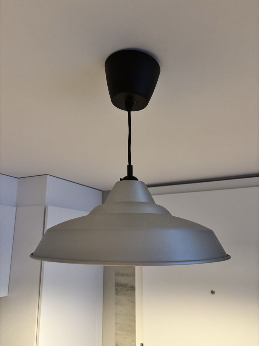Ikea Lustres & lampes de plafonds: Lot de 3 suspensions lumière – D'occasion à Lausanne par Mbama23 1