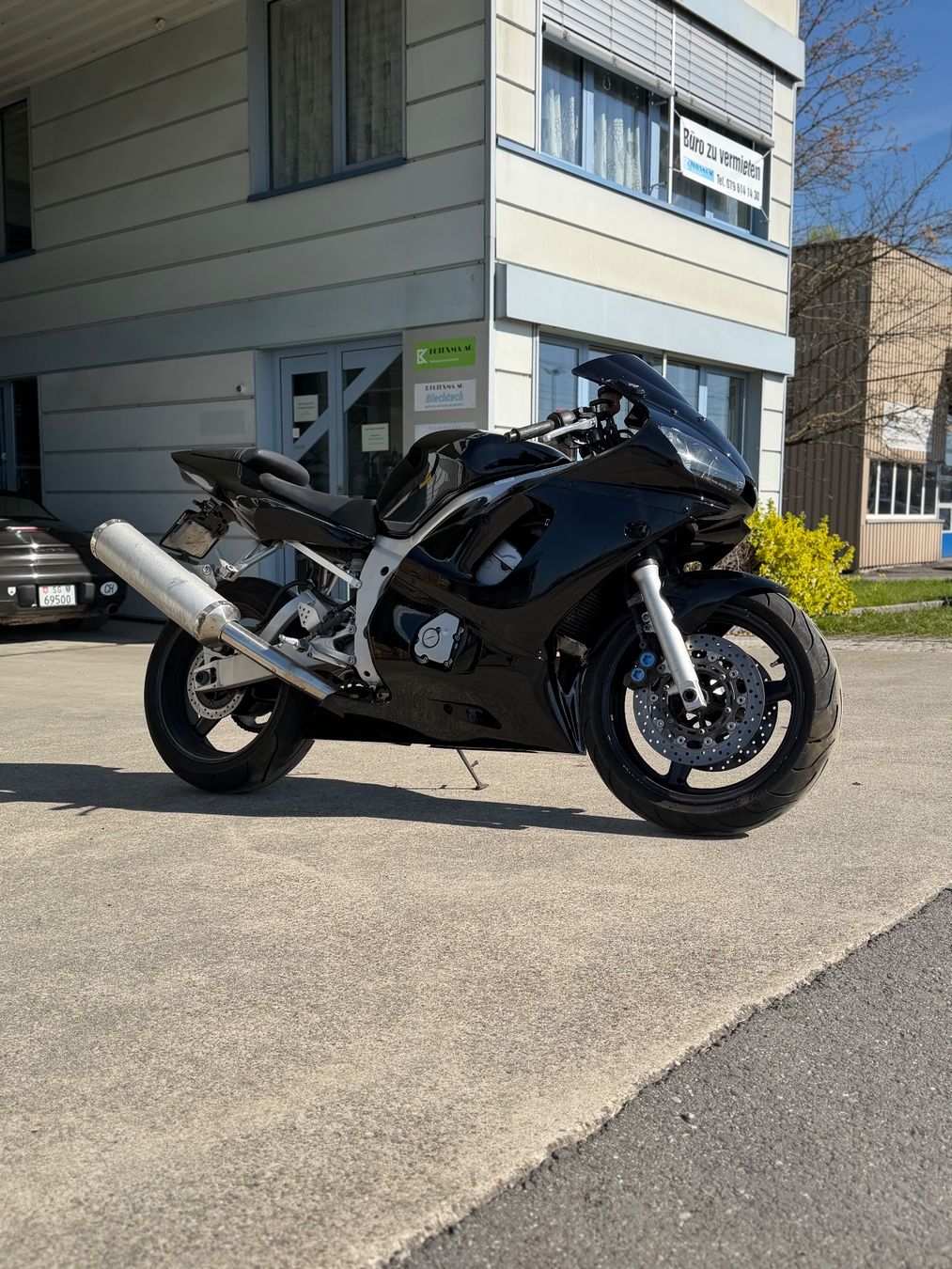 Yamaha Strada: Yamaha R6 – Usato da Marbach SG venduto da Fordfocusst2002 1