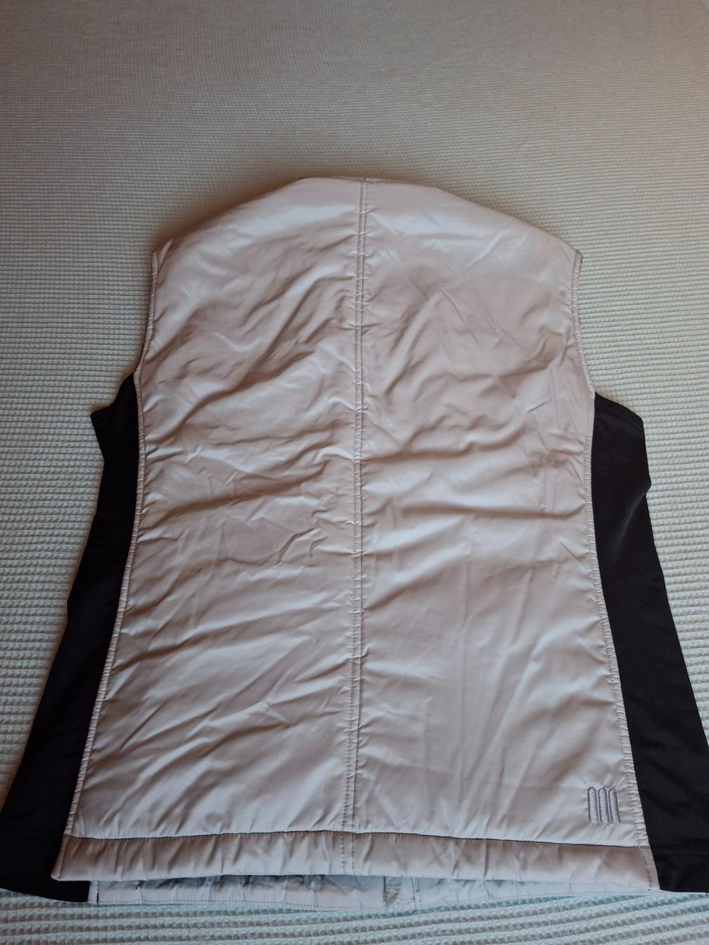 Burton Gilets & Westen: Gilet taille M-L marque Burton – Gebraucht aus Villiers von san_jn5w 6