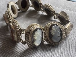 Bracelet Antique en Argent 800 et Camée en Nacre - Signé B.S