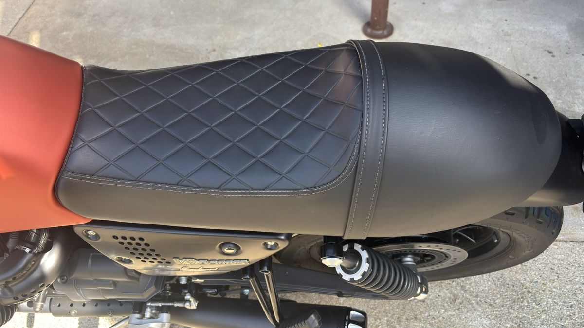 Moto Guzzi Strada: Moto Guzzi V9 Bobber – Usato da Grindelwald venduto da Chrli 4