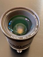 Nikon Zoom-NIKKOR 35-70mm 1:3.5 Ai