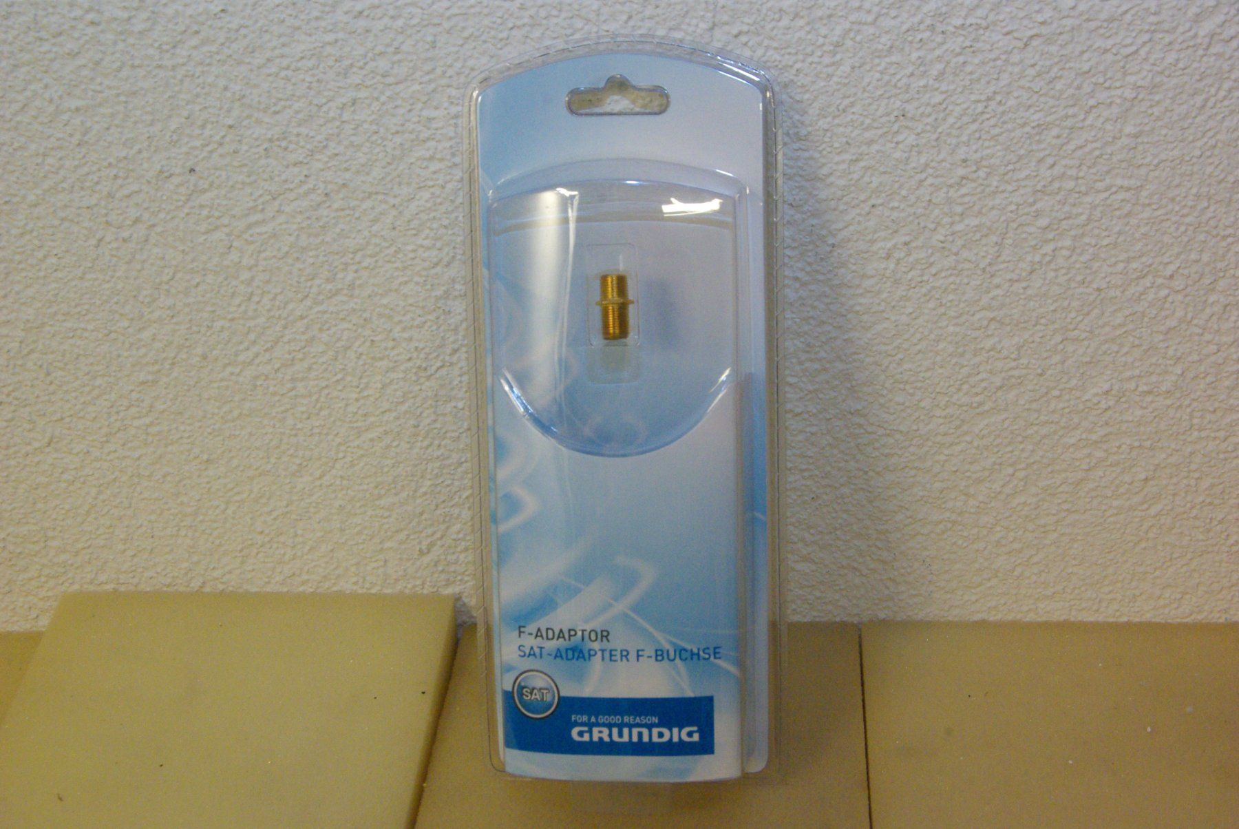 Grundig Unità & Adattatore: F-Adapter von Grundig – Nuovo e nell'imballaggio originale da Herisau venduto da Cevianer1844