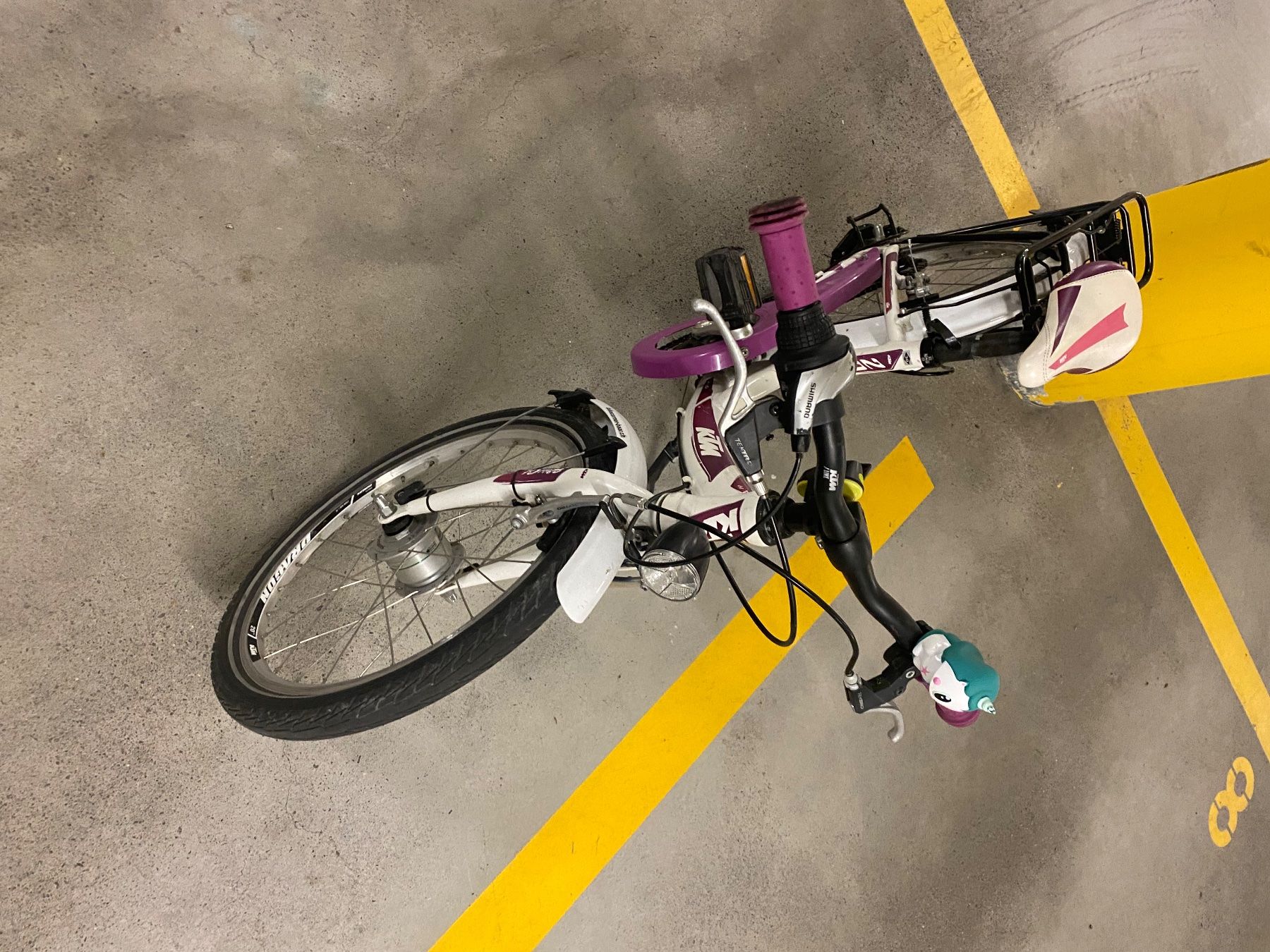 Velos: Kindervelo 20 zoll Mädchen – Gebraucht aus Einsiedeln von ili_w9zf 1