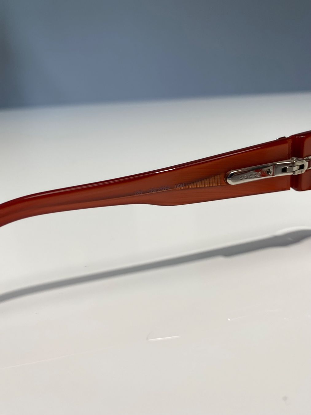 Gucci Occhiali & Lenti: Monture de lunettes Gucci Rouge – Nuovo (secondo la descrizione) da Bottens venduto da 2Lens 4