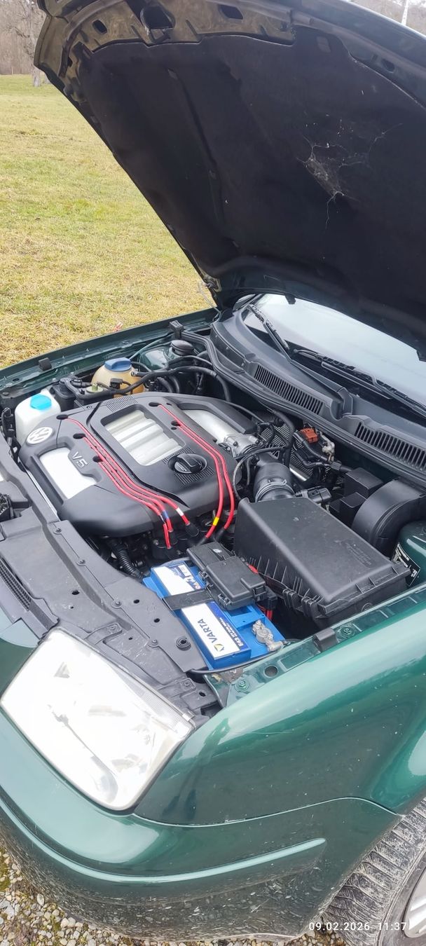 VW Automobili: VW Bora V5 2.3 – Usato da Olten venduto da Dragon-Bonsai 1
