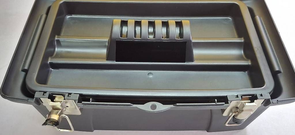Stanley Reisekoffer: Stanley Werkzeugbox mit Organizer & Metallverschlüssen – Gebraucht aus Rüti ZH von Liliane_market 1