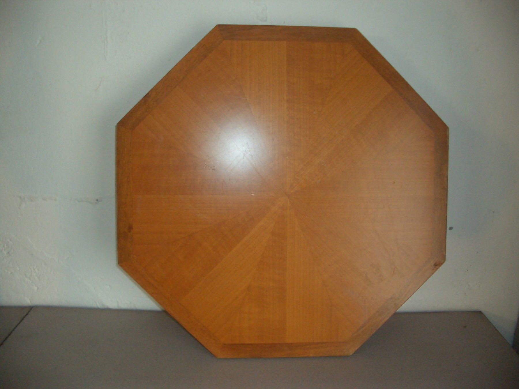 Tische: Tischplatte Holz 8-Eckig D 60cm – Gebraucht aus Lützelflüh-Goldb von bea_62gv