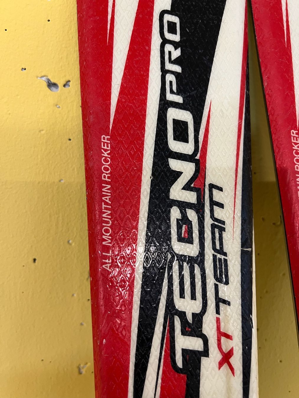 Sci: Tecno Pro XT Team Ski Alpin, Länge 140 cm – Usato da Hauptwil venduto da Johne0