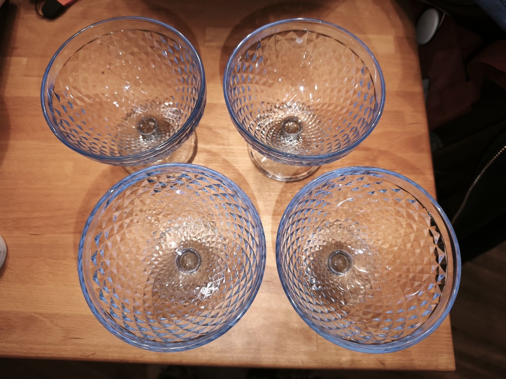 Coupes: 4 Dessertschalen  – D'occasion à Zeglingen par Vanillacoke