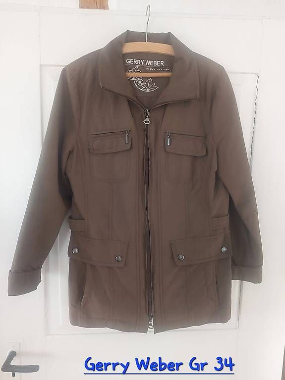 Kleiderpakete: Jacke, Jupe, Hose pro Stück – Gebraucht aus Abtwil AG von marestaro