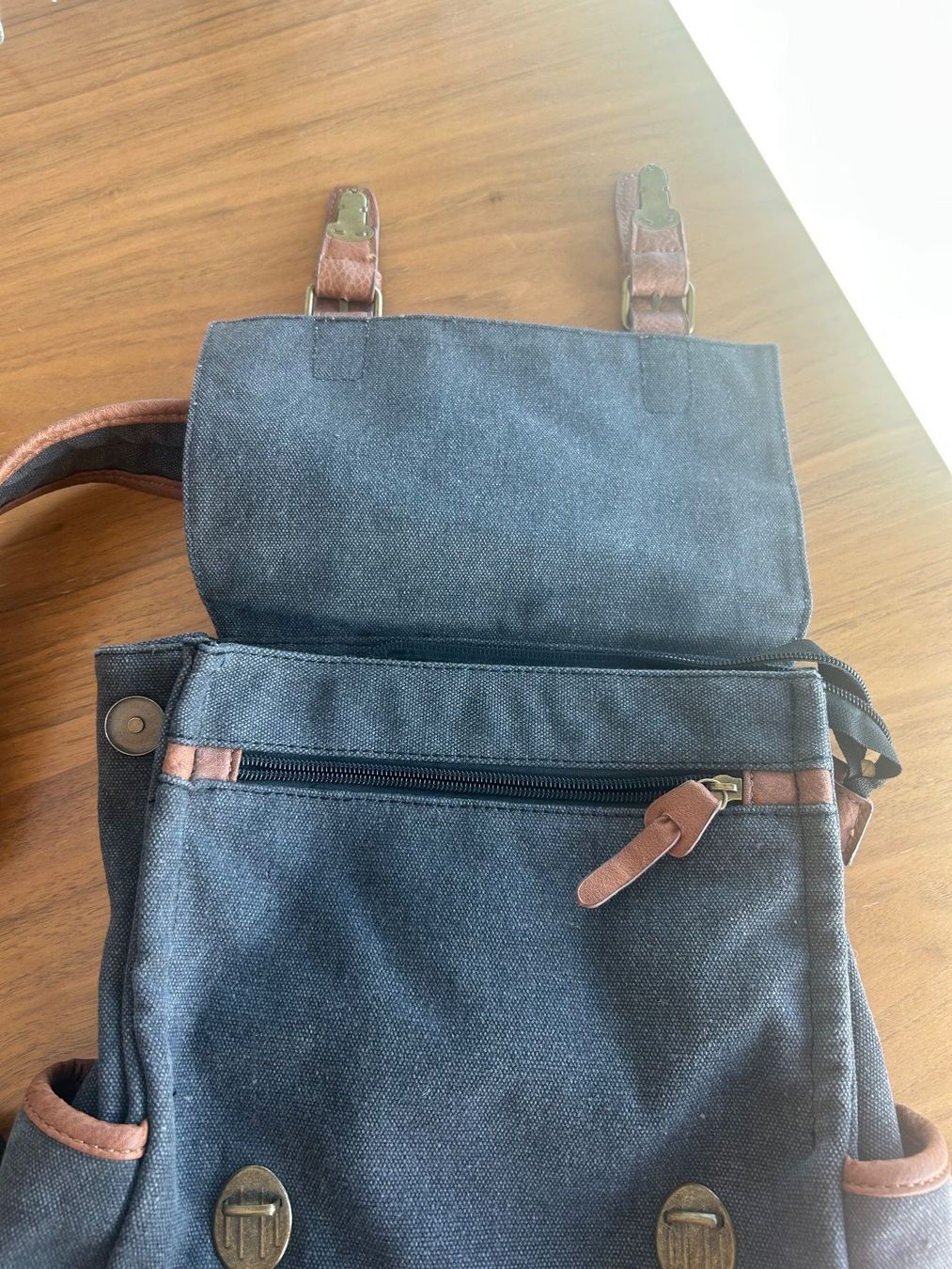 Zaini: Rucksack im Vintage-Stil – Nuovo (secondo la descrizione) da Frauenfeld venduto da isa_9cy7 9