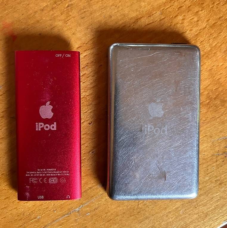 Tragbarer Mediaplayer: 2 iPOD defekt – Defekt aus Biel/Bienne von ArWeN013 1