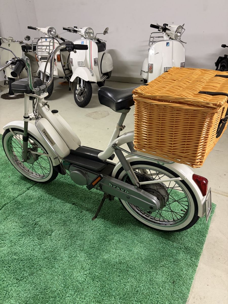 Piaggio Mofas: Piaggio Bravo weiss – Gebraucht aus Root von 156500 4