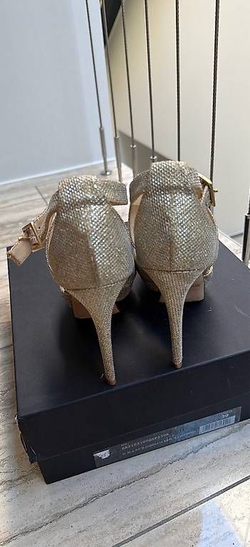 Scarpe da donna: JImmy Choo 39,5  – Usato da Paradiso venduto da ann_wn8j 2