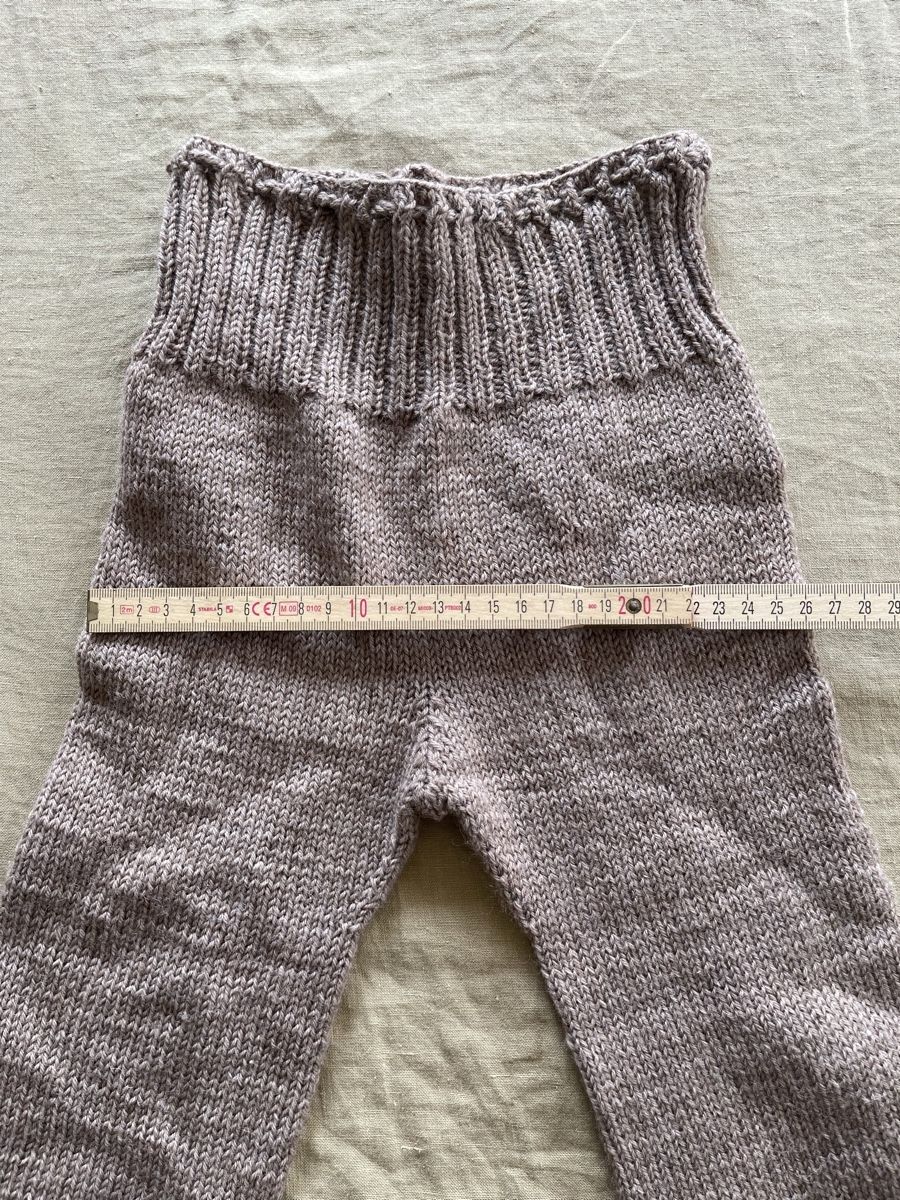 Pantaloni: Gestrickte Hose  – Usato da Hirzel venduto da carta9 1