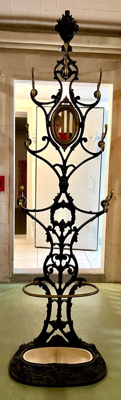 Garderobe: Antiker Jugendstil - Garderobenständer – Gebraucht aus Muri b. Bern von graces01