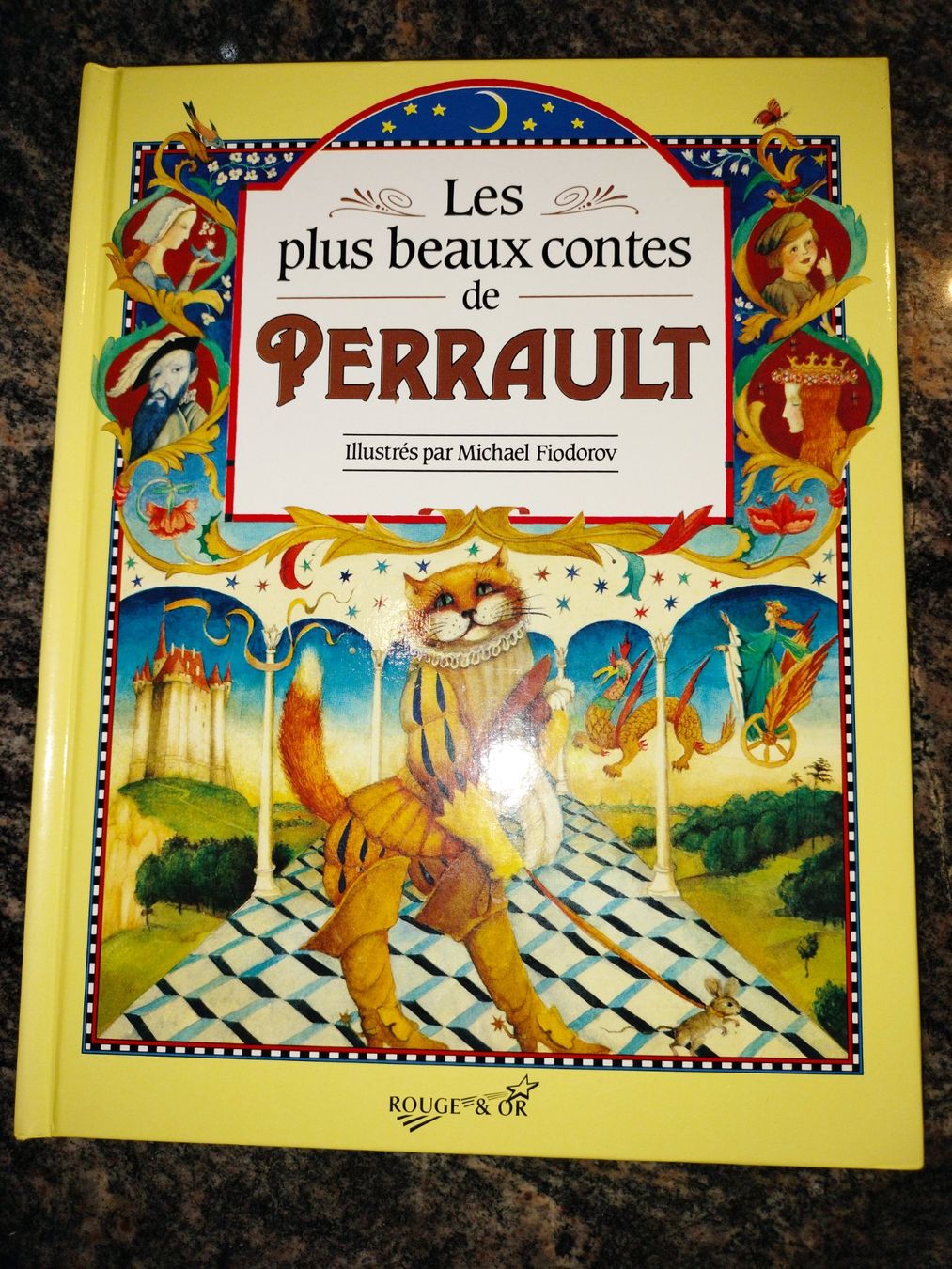 Libri: Les plus beaux contes de Perrault – Usato da Cortaillod venduto da rozinna