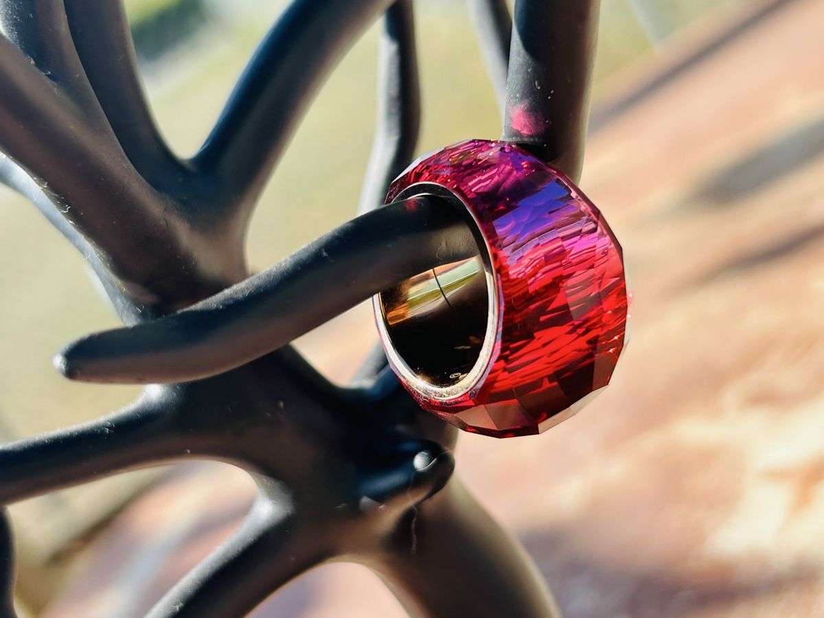 Swarovski Ringe: Bague SWAROVSKI Nirvana rose – Neu (gemäss Beschreibung) aus Suscévaz von ade_t8x2