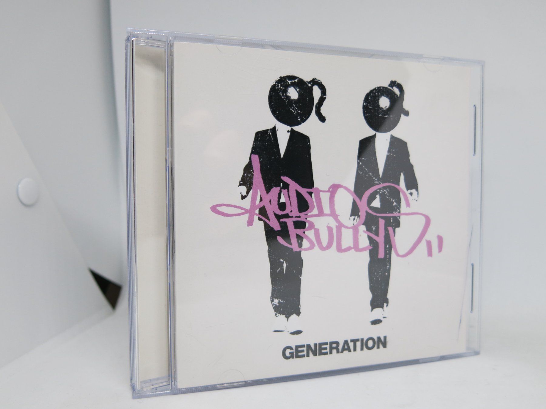 CDs: CD Audio Bullys – Generation feat Nancy Sinatra – Gebraucht aus Ernetschwil von luisvonerni