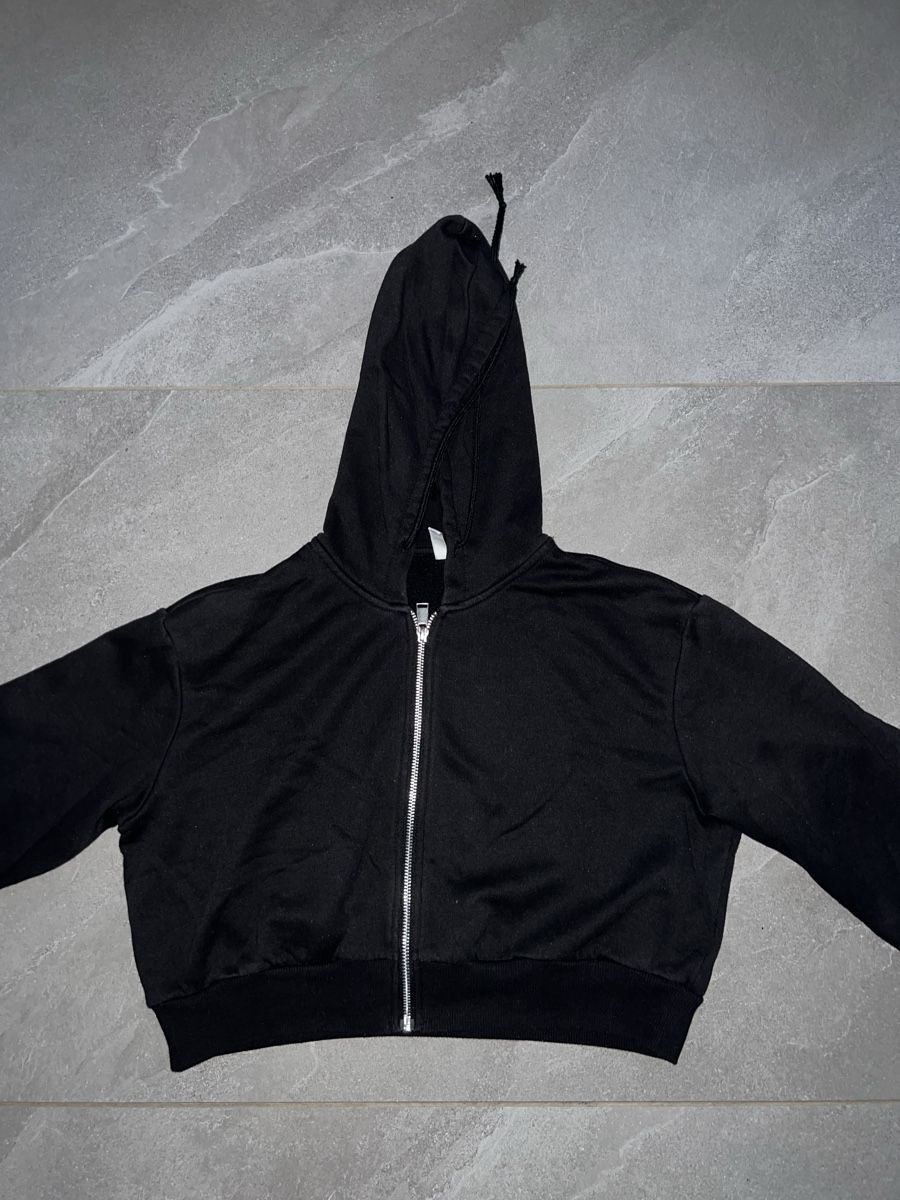 H&M Maglioni & Felpe: Felpa con zip H&M BASIC nera taglia M usato – Usato da Cadempino venduto da sar_2kkv