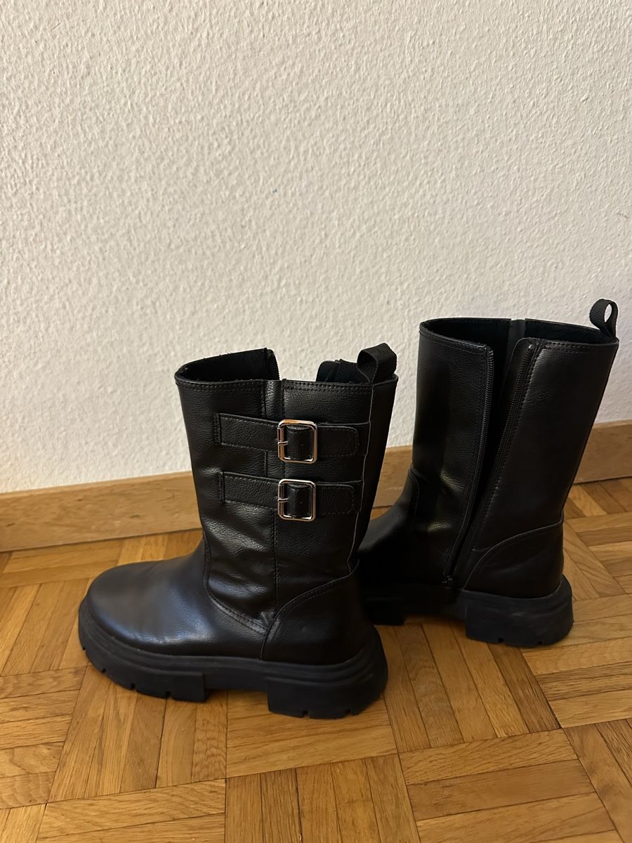 H&M Chaussures filles: Stiefel, Gr. 38 von H&M – D'occasion à Neuenhof par prada010 2