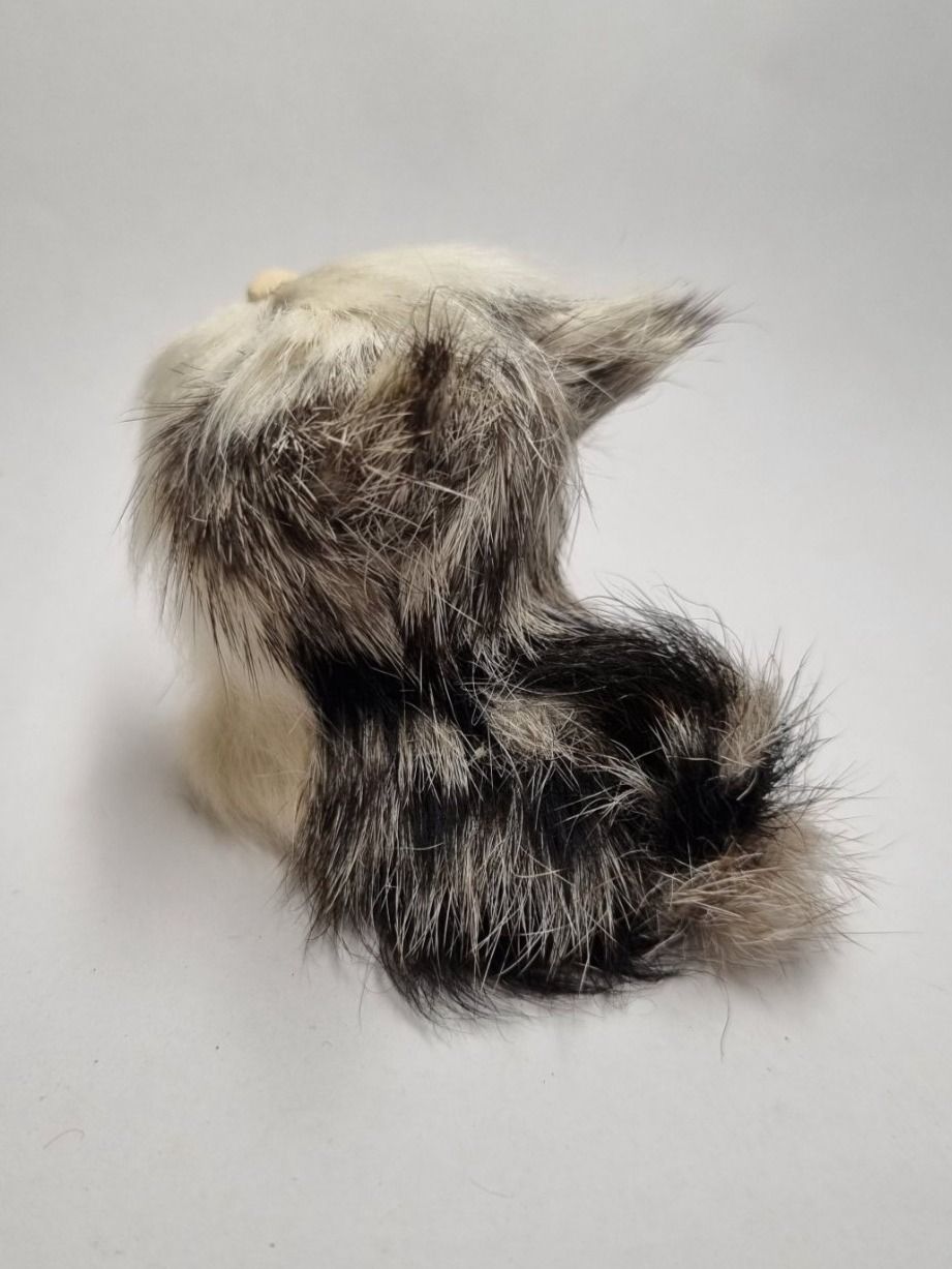 Figuren: Katze sitzend klein Echtfell – Gebraucht aus Basadingen von tot_59zf 3