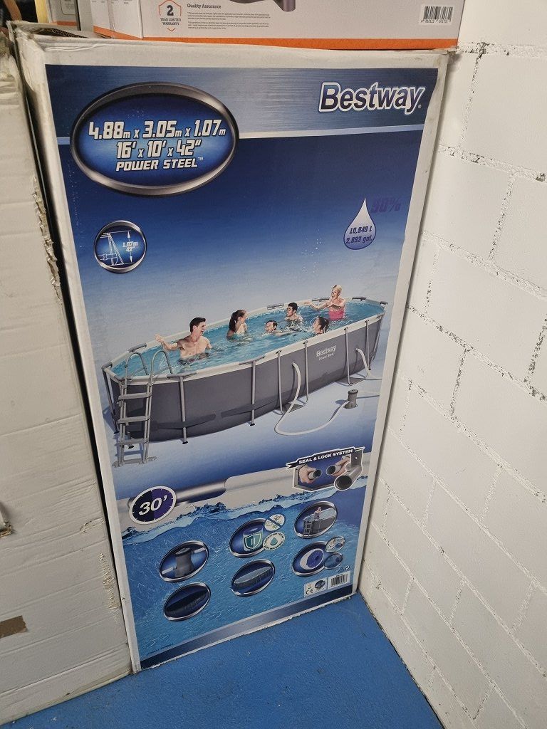 Bestway Piscine: Bestway Pool 4.88x3.05x1.07 – Usato da Oberbuchsiten venduto da Andreas011113 3