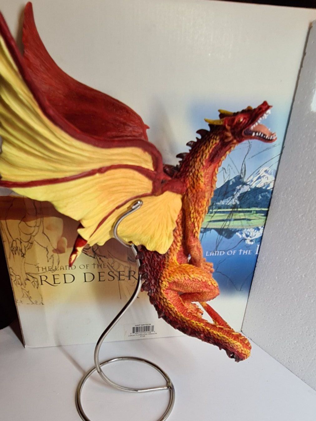Statuette: The Tudor Mint, fliegender Roter Drache – Usato da Aesch BL venduto da pri_fp8t 2