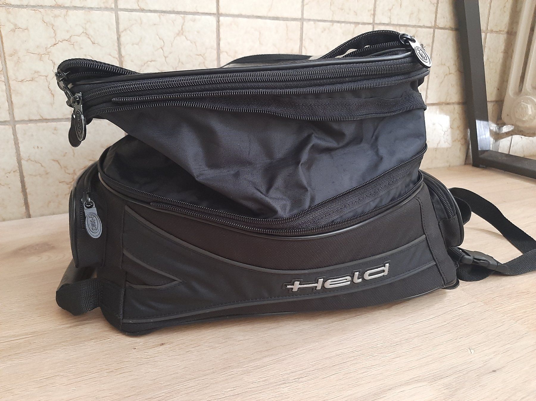 Held Sacs: HELD Sac de réservoir aimanté – D'occasion à Fribourg par metalhands 5