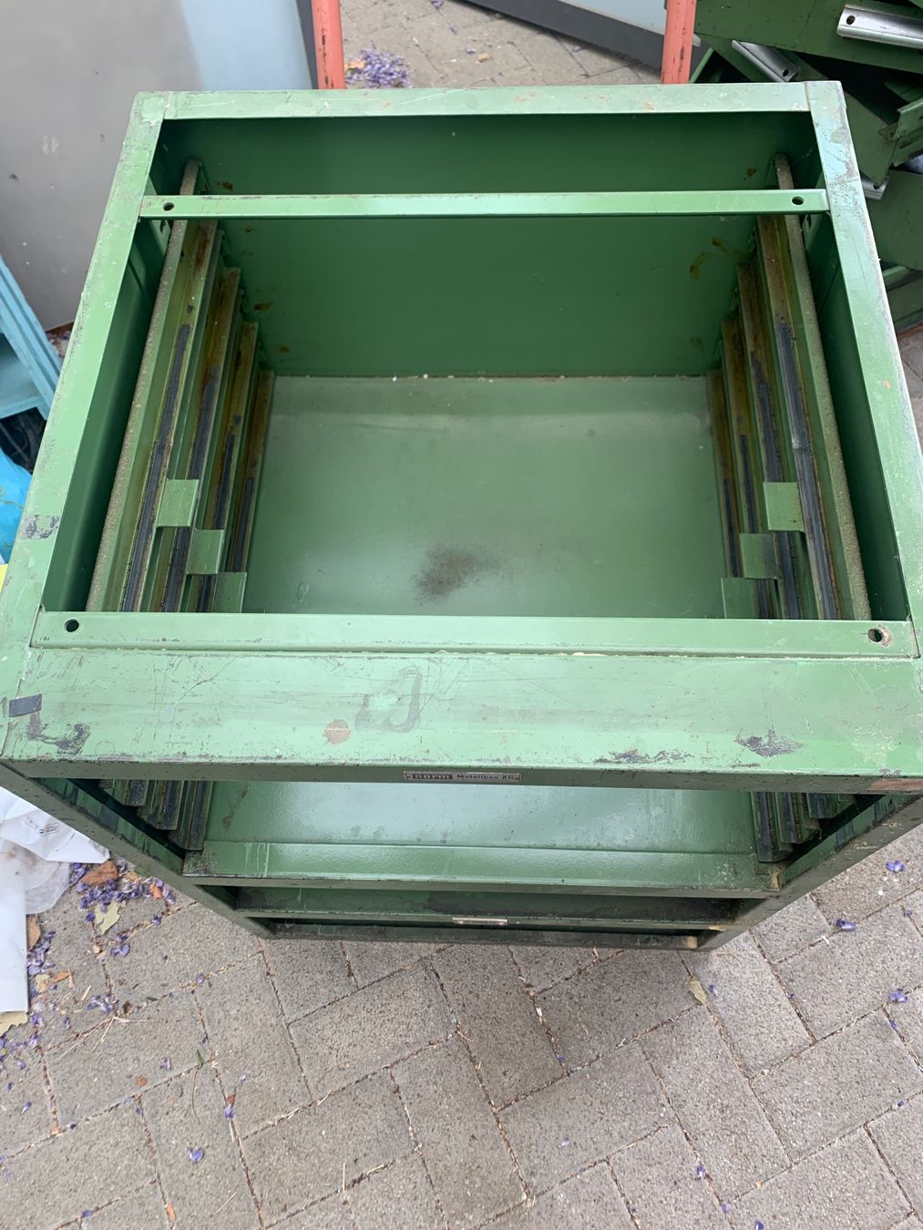 Armadi: Metallschrank mit 6 Schubladen; gebraucht – Usato da Wildegg venduto da Elefant42 5