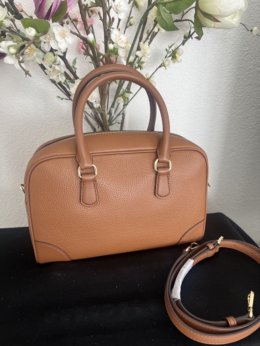 Michael Kors Taschen für Damen: Michaelkors Thompson – Neu und originalverpackt aus Niederbipp von thu_b56g 3
