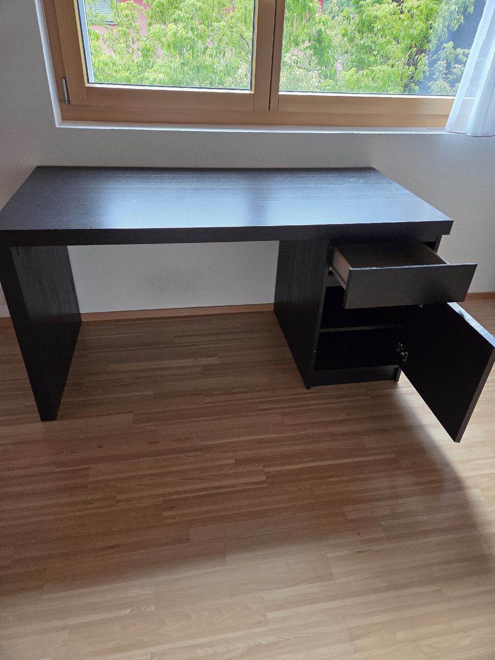 Ikea Bureaux: Schreibtisch – D'occasion à Buchs SG par nicotambarikas 1