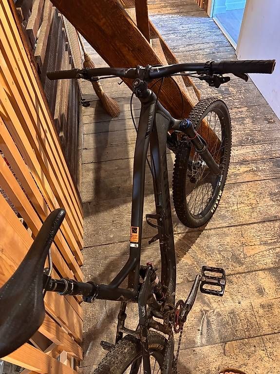 Canyon Biciclette: Canyon Spectral AL 7.0 – Usato da Luzern venduto da jen_h292 2